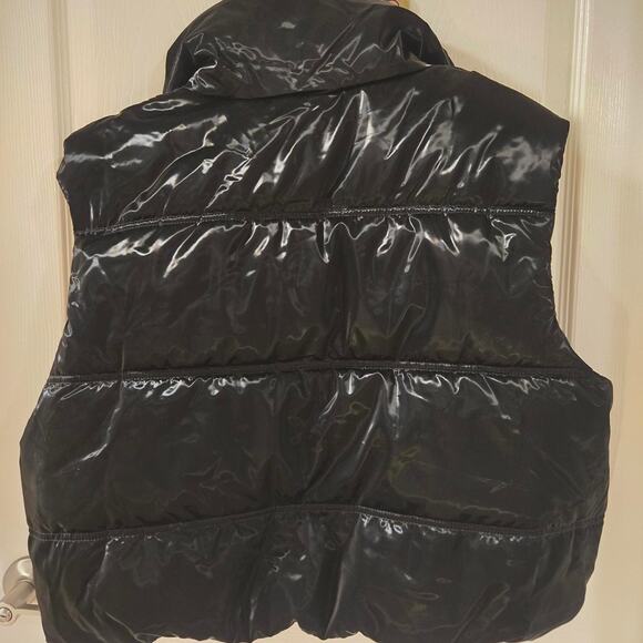 Wild Fable Black Cropped Puffer Vest - Picture 2 of 4